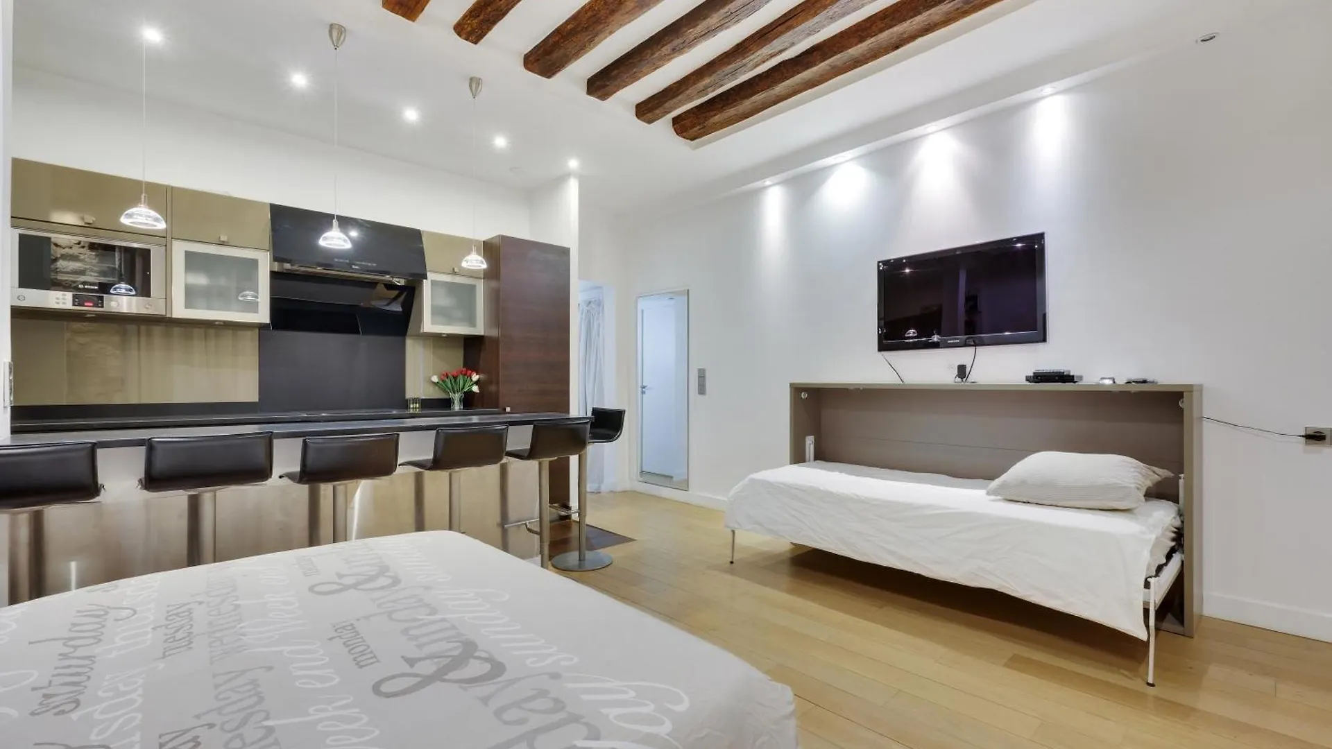 Marais - Parisien Pour 5 Personnes Apartment *